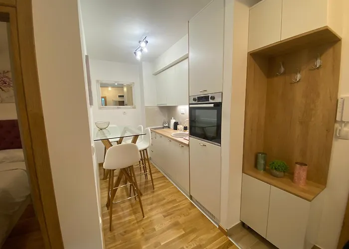 아파트 Tira Wellness I *