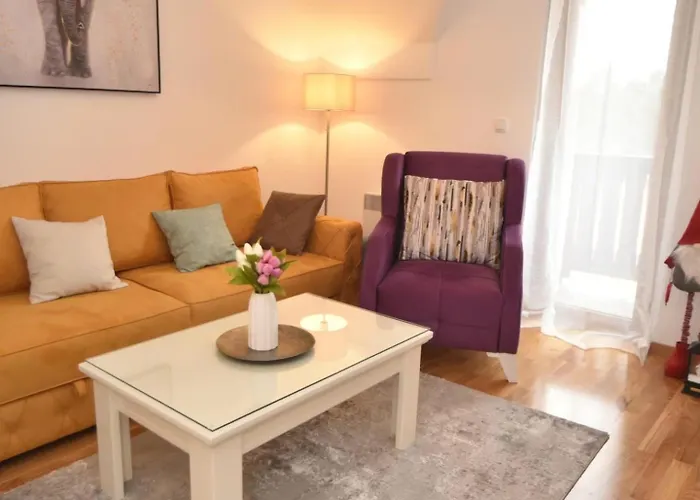 아파트 Tira Wellness I 즐라티보