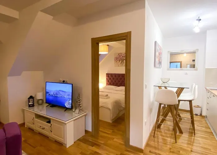 Tira Wellness I 아파트 즐라티보